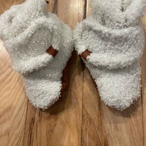 Cozy White Sherpa Kids slipper